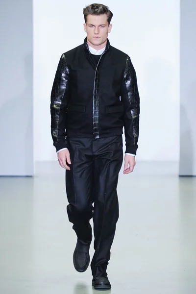 Look 8